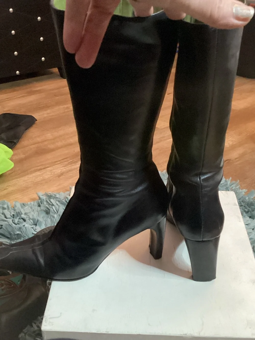 Donald J Pliner Tall Black Leather Boots w/Zip - size 8.5